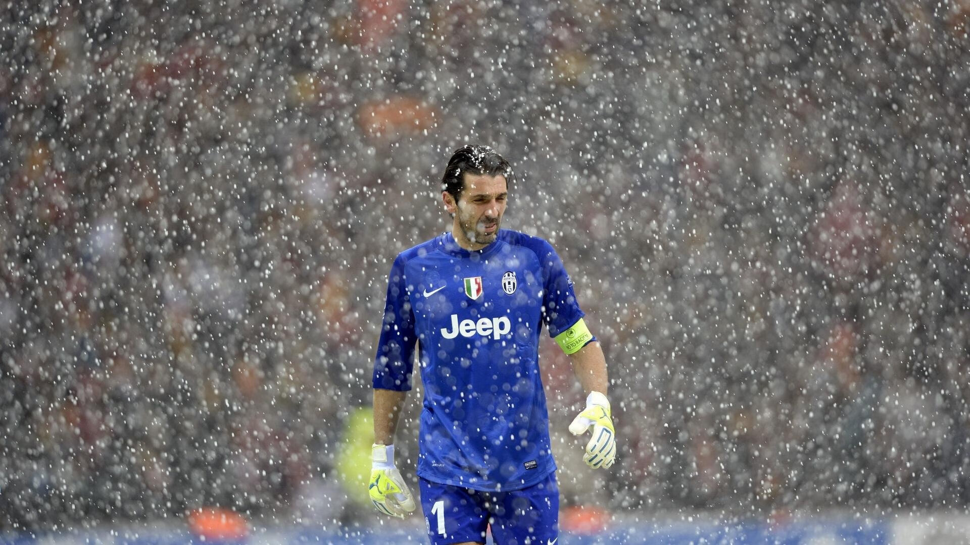 雷霆万钧，英超争冠焦点战如何收割悬念？